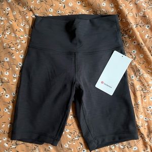 Lululemon Wunder Train HR Short 8”
